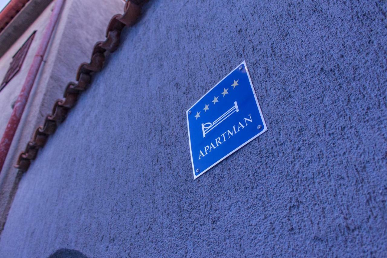 Apartment Old Town Mariolina Veglia Exterior foto